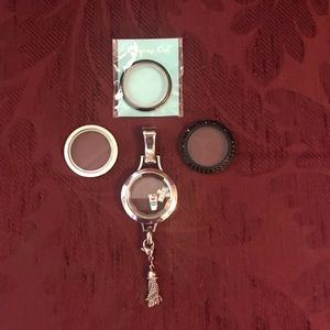 Origami Owl Large Silver Lanyard